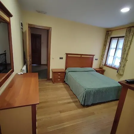 Casa De Indianos De Mas De 100 Anos De Antiguedad Nyaraló *